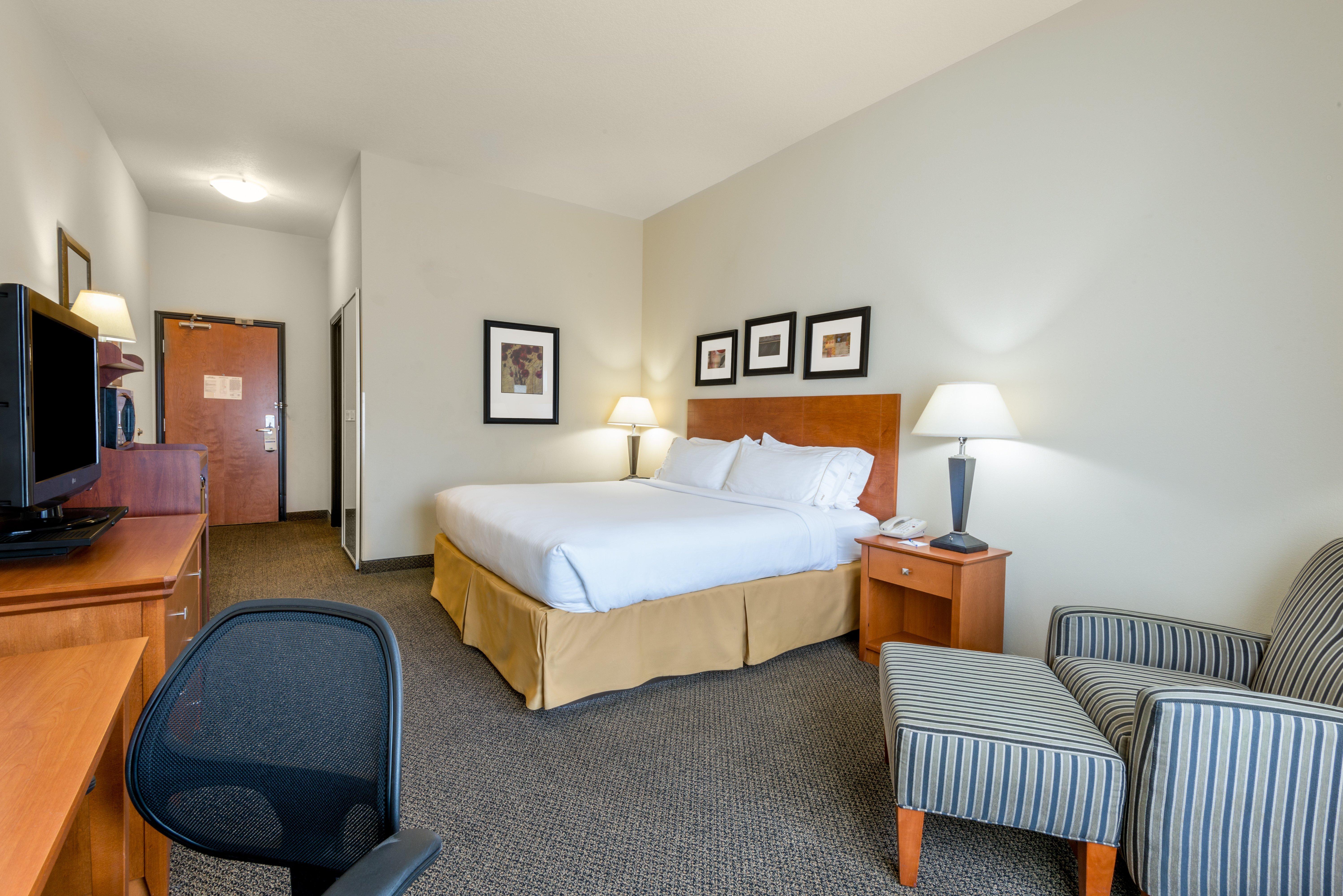Holiday Inn Express Hotel Vernal By Ihg Exterior photo