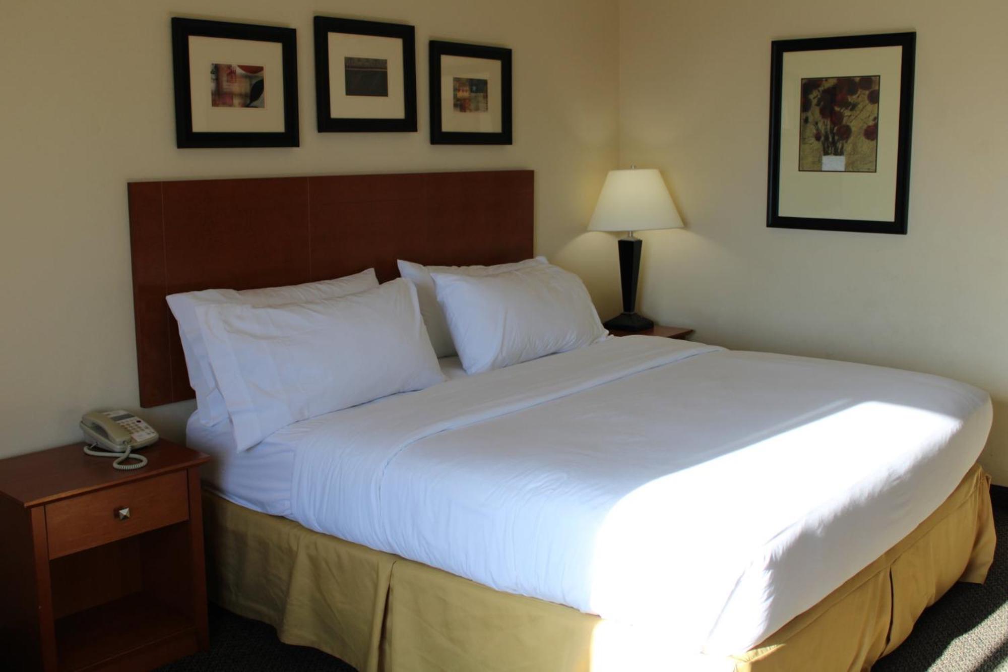 Holiday Inn Express Hotel Vernal By Ihg Exterior photo