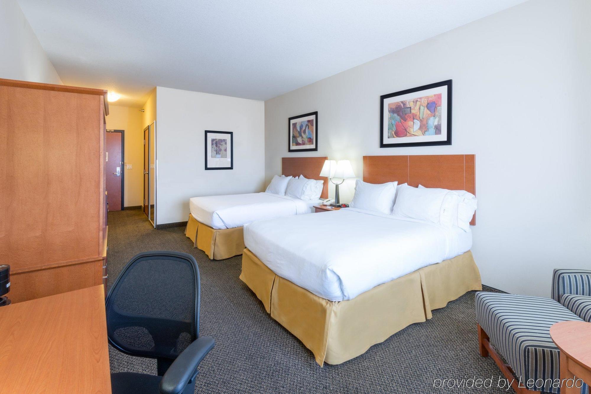 Holiday Inn Express Hotel Vernal By Ihg Exterior photo