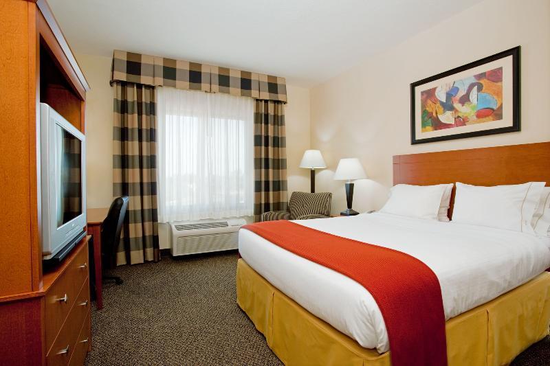 Holiday Inn Express Hotel Vernal By Ihg Exterior photo